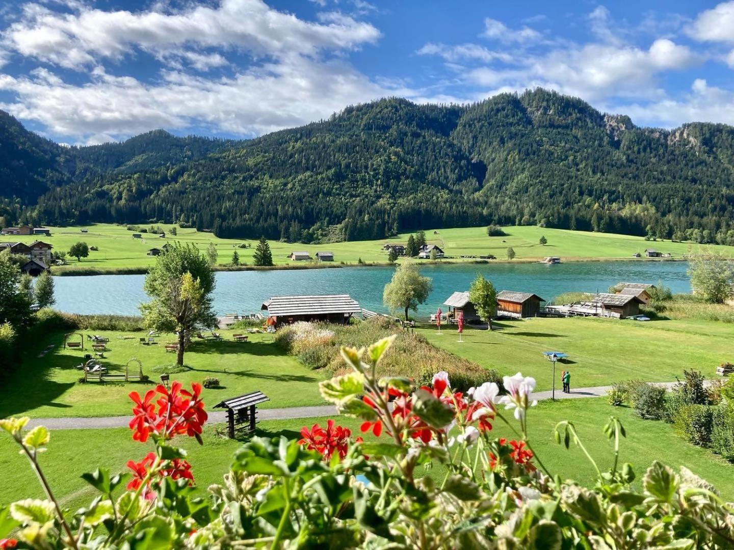 Seehotel & Seeapartments Kaerntnerhof- Direkt Am See! Weissensee Eksteriør bilde